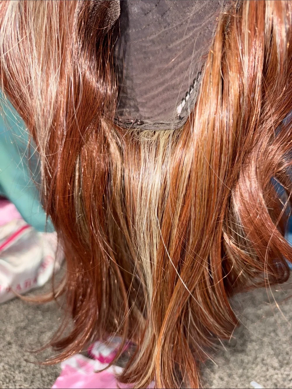 Rubie Honey Mocha Petite Wig with Pink CSC satin bag